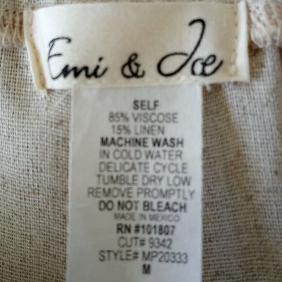 'Emi & Joe' Natural Short Size M NWT Linen blend with Pockets - Picture 2 of 11